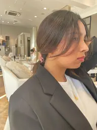 顔周りカット＋前髪縮毛🖤