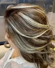 🌴4月限定🌴❤️‍🔥 5stepトリートメント＋ケアブリーチ+ コントラストハイライト ❤️‍🔥