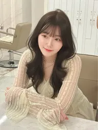 【🫶🏻ご新規様限定🫶🏻】トレンドレイヤーカット✂️+うる艶トリートメント🫧+韓国くびれ巻き🇰🇷✨