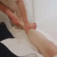 【ボディーエステ】フット&レッグ/ むくみケア・美脚・オイルケア　40分