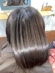 縮毛矯正のみになります。(カットなし)火曜日限定　空き　　　６月2日火)9:00~