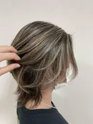 ✨外国人風ハイライトカラー(ブリーチ込み) & トリートメント✨