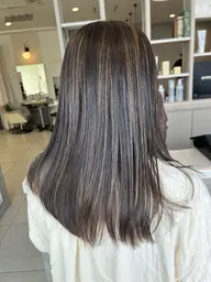 【白髪ぼかし】白髪ぼかしハイライト+1stepトリートメント¥11900