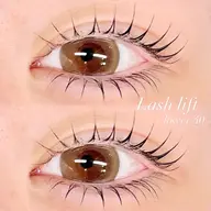 ケラチンラッシュリフト〔上下まつ毛パーマ〕まつ毛を補修しながら、ハリ艶とカール持ちを高めるケアラッシュリフト🫧