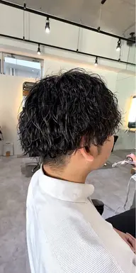 😈【メンズカット+波巻きスパイラルパーマ+トリートメント】😈