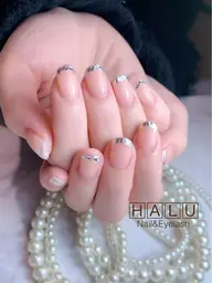 ガラスフレンチアート✨ オフィスネイル🍀リピ様4週間以内の付替オフ無料🍀