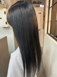 【モデル】梅雨時期に向けて☔️ 🍀ロング料金¥0🍀　        縮毛矯正+ハホニコtr