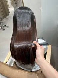 【栄養補給しながらお悩み解決🌟】縮毛矯正✖️髪質改善トリートメント2回転