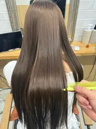 🎍期間限定🎍カット＋ケアカラー＋Aujua最高級トリートメント髪質改善の成分が入りで綺麗に可愛く！