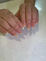 【ハンド】オフありお持ち込みニュアンスデザイン⚠️ ワンカラー/マグネットワンカラー/ミラーワンカラー/埋め尽くしは不可