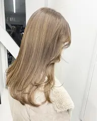 2回ブリーチ＋オンカラー(ミルクティー系におすすめ！)￥30030→￥21000​〜​