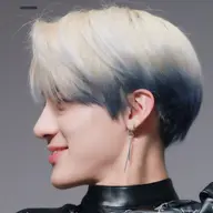 【🇰🇷メンズカット＋ブリーチ＋カラー🇨🇳】シャンプートリートメント込み🧴🫧ハイトーンカラーはこちら❤️‍🔥