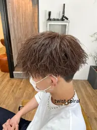 ⭐️ミニモ限定⭐️ メンズカット＋スパイラルパーマ＋カラー