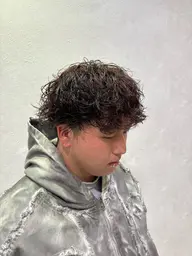 クルクル過ぎない！流行りのシャドーパーマ！6660円