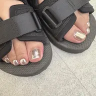 【🦶🏻フット】20色から選べるマグネットネイル🧲/オフあり/パラジェル登録店✨【中野/高円寺/阿佐ヶ谷】