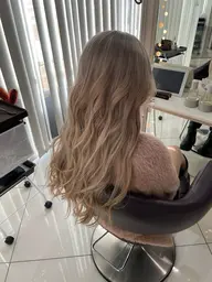 🍀✨ナチュラルカラー+シャンプートリートメント✨🍀