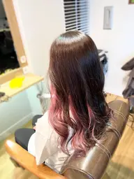 【⭐ティントバー使用💛インナーブリーチ➕インナーカラー⭐️】トリートメント付