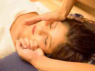 『リピーター限定』30分 小顔+骨盤矯正+半身マッサージ