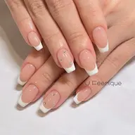 王道人気&シンプル上品♪ Hand【フレンチ】 オフ/ケア/フィルイン込