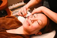 小顔コルギ70分&カッサ10分✨目元のクマやたるみが改善されますよ〜♡気になる方は一度お試し下さいませ💕😆