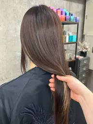 髪質改善ストレート➕顔周りカット➕補修トリートメント