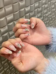 長さだし10本コース🎀パーツ乗せ放題🌺🫧パラジェル使用〘オフあり〙持ち込みネイル◎