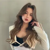 【🇨🇳ワンホンレイヤーカット🇨🇳】➕イルミナ髪質改善ケアカラー💖➕内部補修トリートメント👑