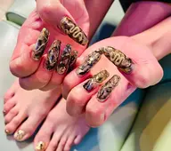 お得大人気✨長さだしジェルチップ10本&やり放題デザイン(自店他店ジェルオフ無料、他店長さだしオフ＋¥1000頂きます)