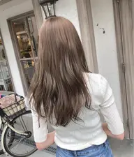 《学生割引》小顔カット + イルミナカラー + 保湿トリートメント