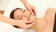 【👩人気施術】キュッと美顔フェイシャル《リンパ流し》トリートメント♡