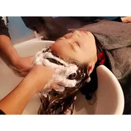 日頃の疲れをリフレッシュ🪴似合わせカット➕頭皮洗浄➕炭酸ヘッドスパ