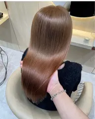 【大人気🩵】ダメージ最小限◎美髪縮毛矯正➕小顔似合わせカット✨️➕1stepトリートメント(内部補修)🍀*゜