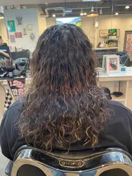 【平日21時以降限定】カット+ツイストorスパイラルorツイストスパイラル