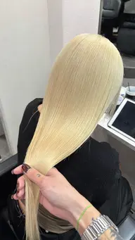 【ブリーチのみ】ダメージ軽減✨ケアブリーチ　2回ブリーチ　　ロング料金なし‼️