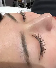 ❣️LEDエクステ100本​〜​120本❣️