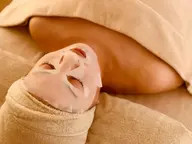 ダウンタイム無し🌿幹細胞&酵素ハーブピーリング⭐️肌荒れ,ツヤ肌,毛穴,トーンアップ🪽お悩みはコチラ🧖♀️