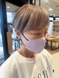 白髪を活かすハイライトカラー✨脱白髪染めで柔らか透明感🌸カット＋ハイライト＋カラー