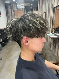 【派手すぎないカラー‼️】メンズカット＋メッシュ＋トリートメント