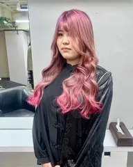 【✔✨可愛いだけじゃない☆✨】【✨️ケアブリーチ使用✨️】暖色ピンク限定ダブルカラー🍑✨+オージュアトリートメント💎