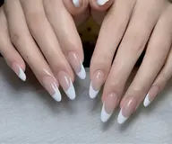 ミニモ【期間限定】⭐️チップ長さだし+フレンチコース(ストーン6個付き)⭐️¥11500