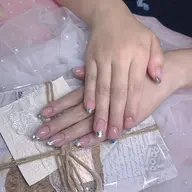 【ハンド】instagramで話題の♪きらきらガラスフレンチ♪¥6980 初回ジェルオフ無料