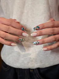 《ご新規様限定》片手２本アート(全部で4本アート)💅（オフあり）