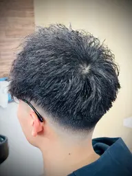 フェードカット　スキンフェードも込み