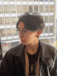 ミニモ学割⭐︎メンズ⭐︎ アイブロウ、Wax脱毛、眉カット＋ヘアカット、シャンプー、ブロー