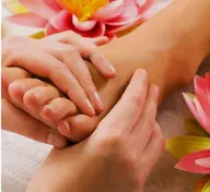 アロマオイル⭐️フットマッサージ30分(フットバス付き)