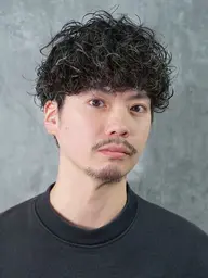 【土日祝限定メニュー】カット➕パーマ➕眉、襟剃り➕シャンプーセット