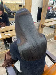 《平日限定✨️》縮毛矯正➕髪質改善トリートメント➕カット（通常より¥9000off✨️）