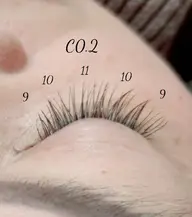 マツエク120本+フェニックスアイ🪽SNSで人気の束感コーティング剤の現品付/軽くて柔らかフラットラッシュ