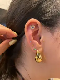 【両耳で12個まで】耳つぼジュエリー👂💎