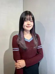 【インナーカラー】部分ブリーチ＋部分オンカラー＋トリートメント¥8900